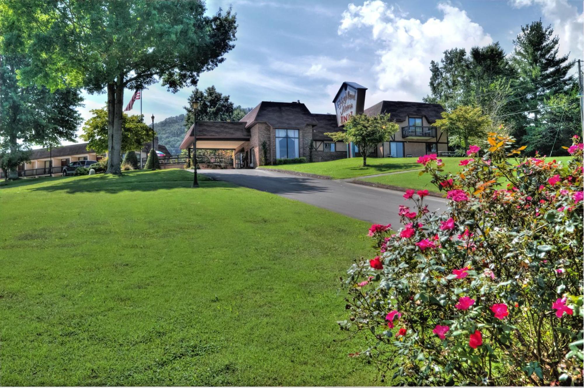 11 Family-Friendly Smoky Mountains Hotels Worth Booking