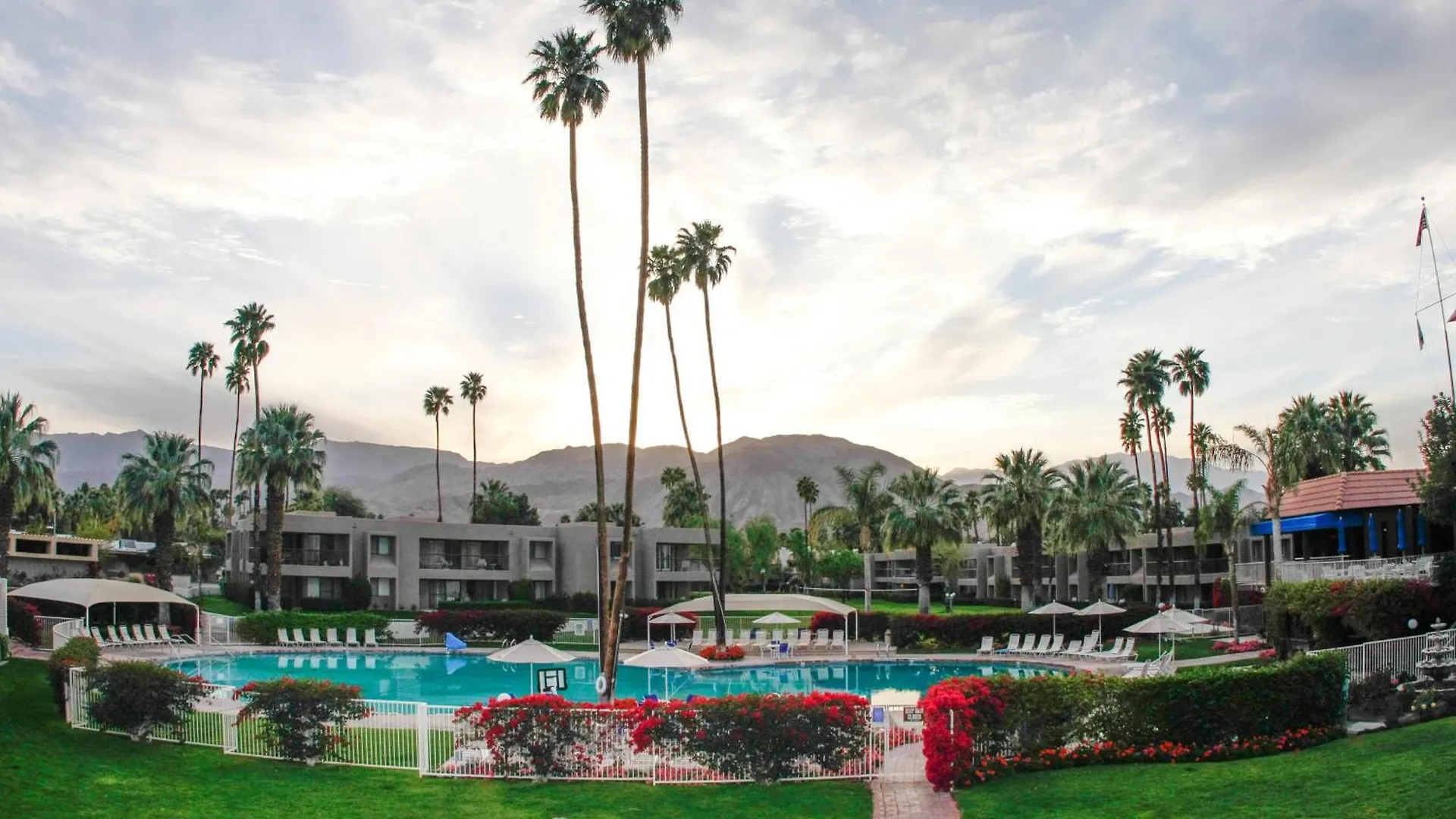 4 Golf Hotels Near Indian Wells Tennis Garden Worth Booking