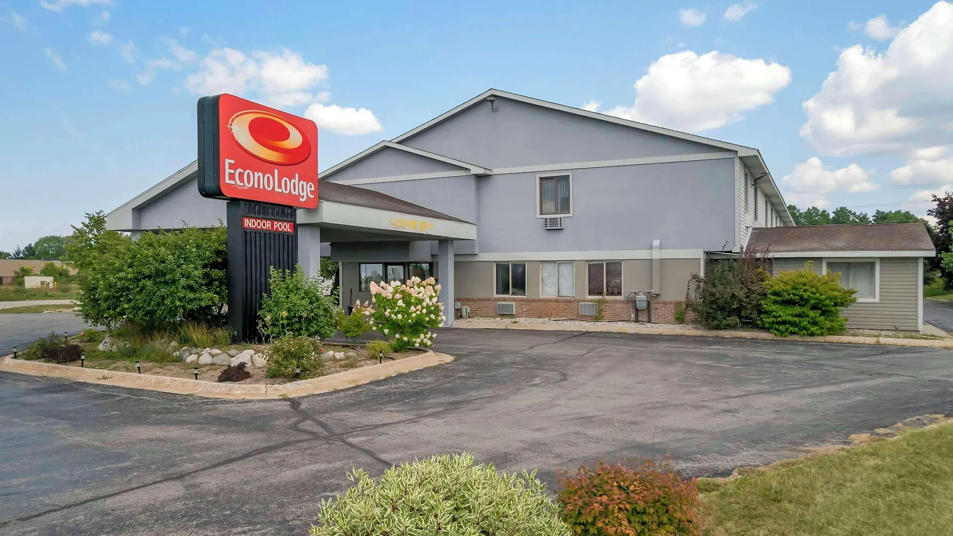 5 Smart Econo Lodge Hotels in Lake Michigan Worth Booking