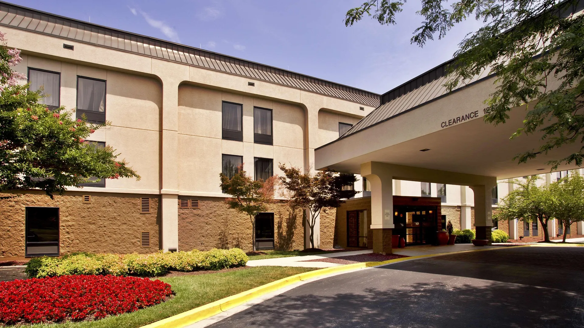 6 Smart 3-Star Hotels Near Kagle Tract Recreation Center