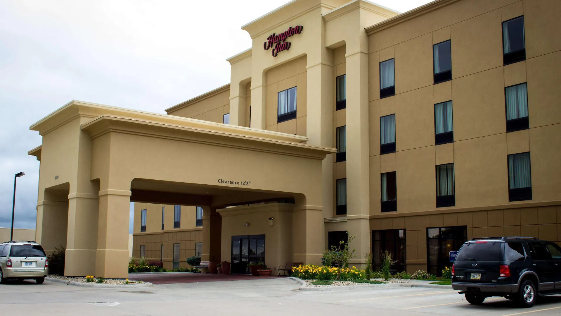 12 Hampton by Hilton Hotels in Kansas Worth Booking
