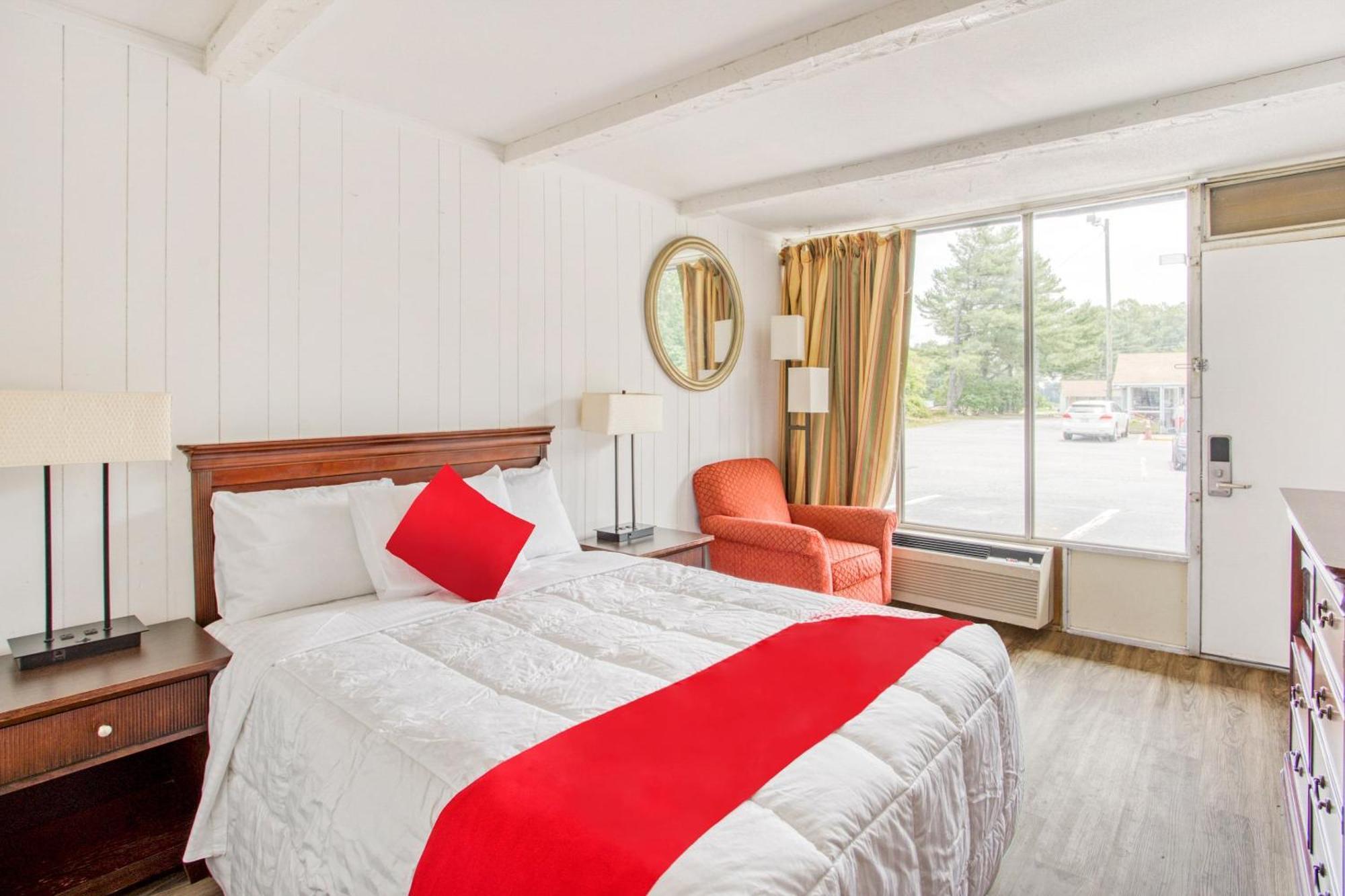 Where to Stay in North Carolina: 15 Best Budget Hotels